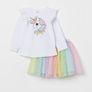 Girls outfit skirt and top